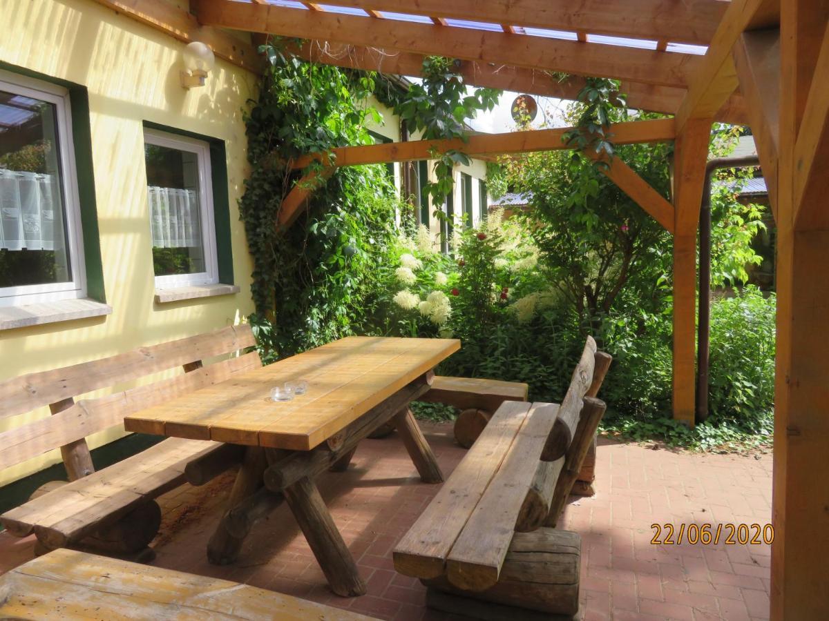 Hostel Waldhaus Am Ferienpark Mirow -Zimmer Du Wc Екстериор снимка