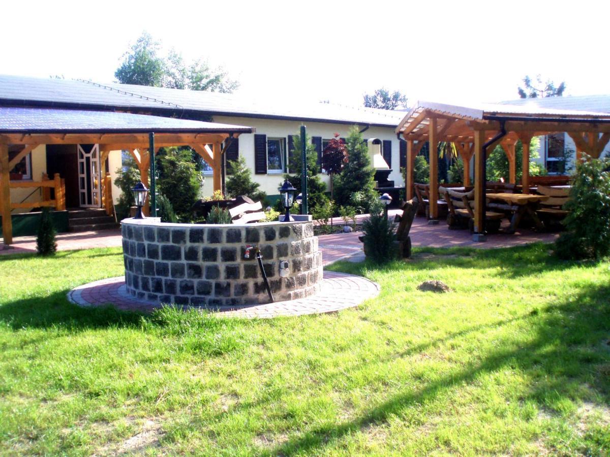 Hostel Waldhaus Am Ferienpark Mirow -Zimmer Du Wc Екстериор снимка